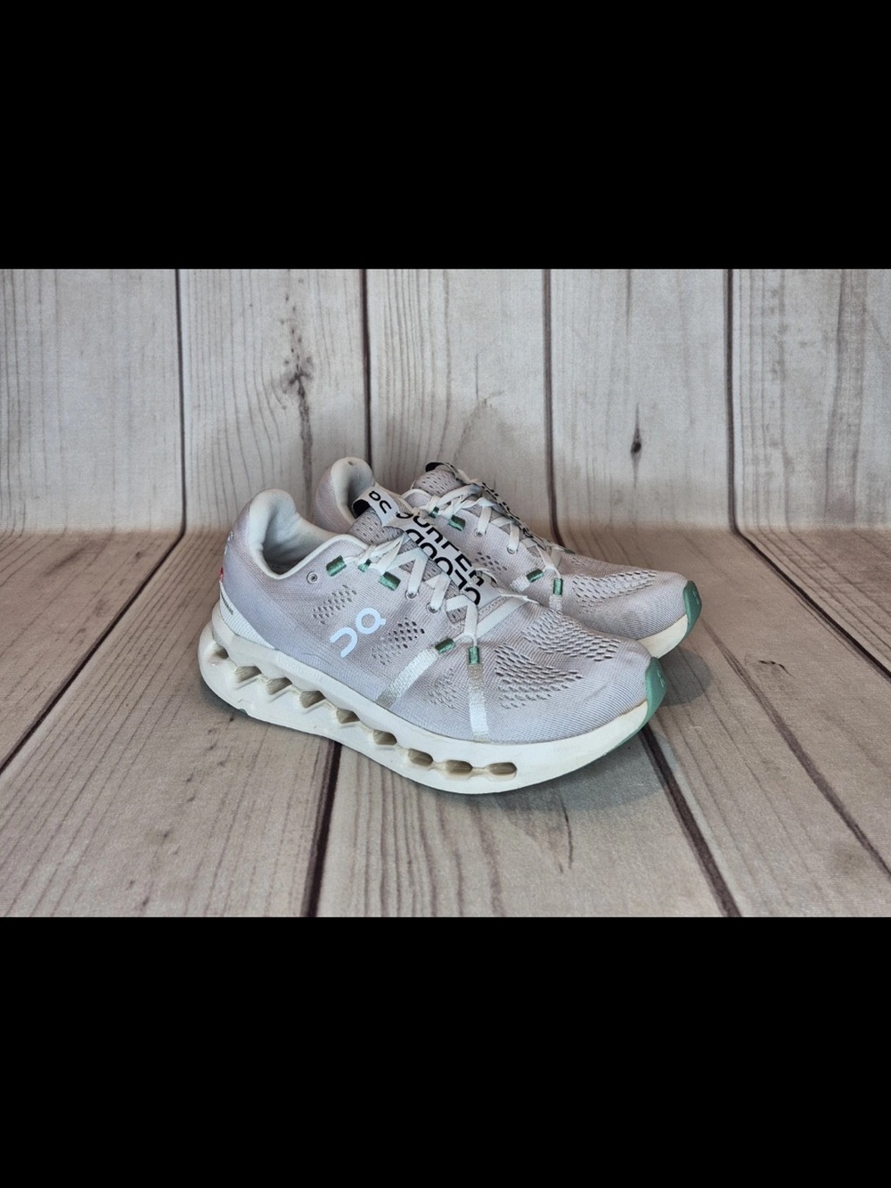 On Cloudsurfer Women’s Size 8.5 Purple Shoes Cushion Cloudtec Helion Sneakers